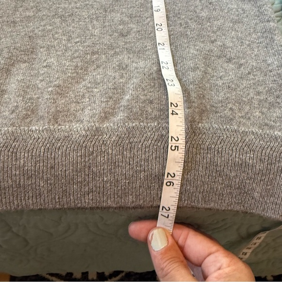 John W. Nordstrom 100% Italian Cashmere Men's Heather Gray V-Neck Sweater Size L - Picture 6 of 7